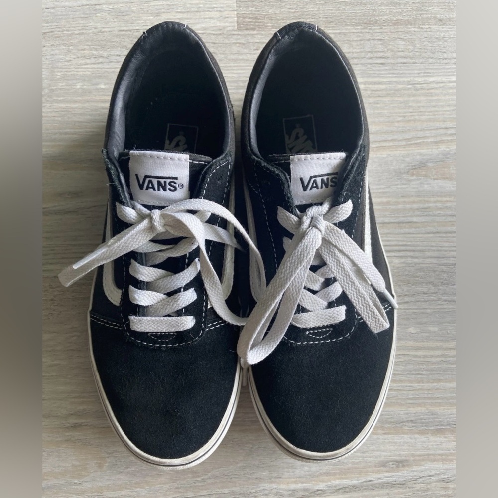 Vans Ward Low Black Size 4 Kids